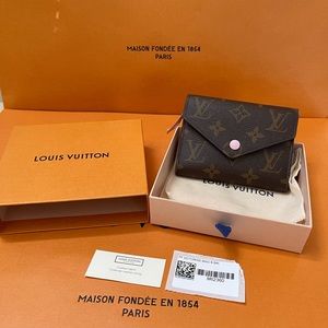 Brand New LV Victorine Wallet